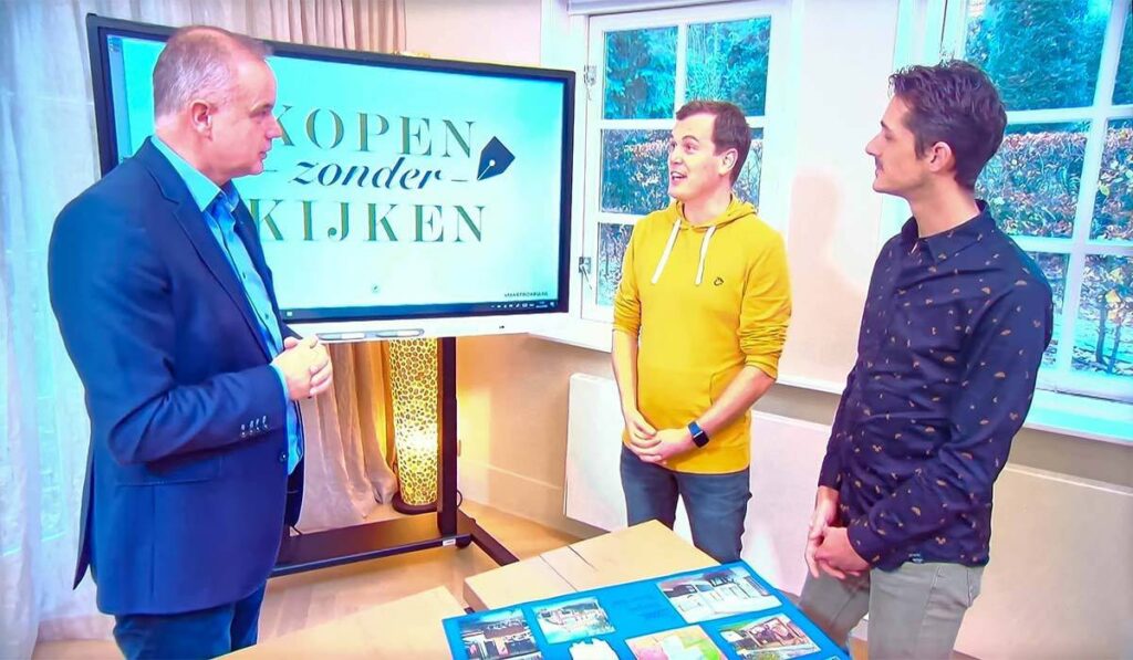 Kopen zonder Kijken deelnemers Michel en Bonne praten met Alex.