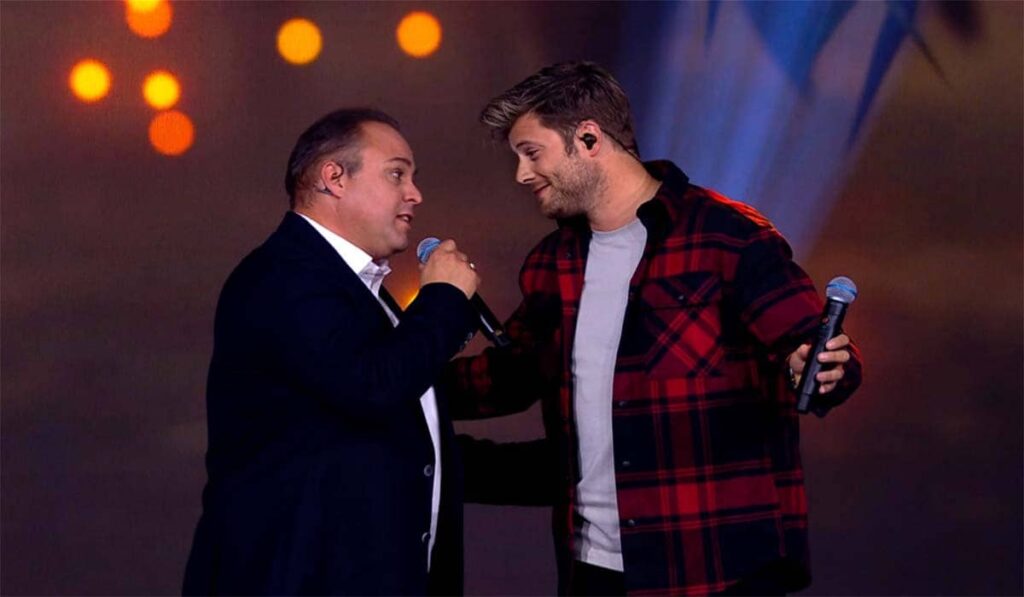 Frans Bauer en Tim Douwsma zingen samen in aflevering 5 van Secret Duets 2022.