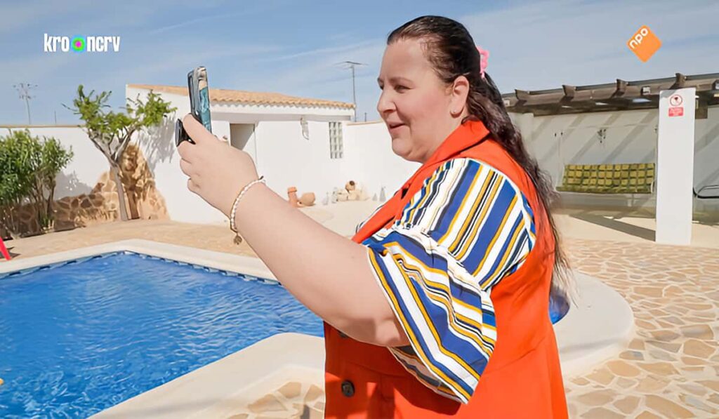 Janneke Jelies in Spanje in Een Huis Vol Emigreert